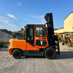 DOOSAN D55C-7